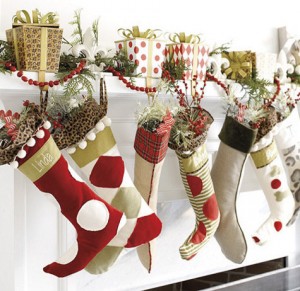 contemporary-holiday-decorations